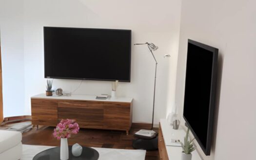 Maison T5 à étage avec dépendance – Anjanahary (zone sécurisée)